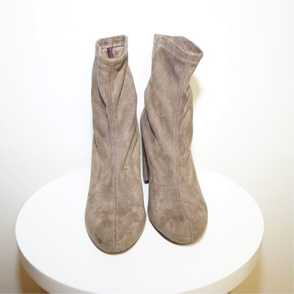BCBGeneration - Lilianna Ankle Sock Bootie in Taupe Stretch Suede / Size 6.5 - Picture 2 of 7